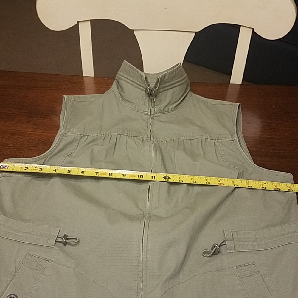 Adorable Army Green Vest - Picture 8 of 10